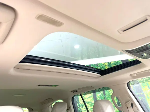 2023 Toyota Landrcuiser 300 — photo 7 | Tuminion Kenya