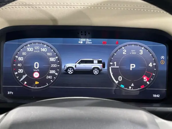2021 Landrover Defender — photo 7 | Tuminion Kenya