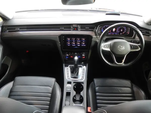 2024 Volkswagen Passat — photo 2 | Tuminion Kenya