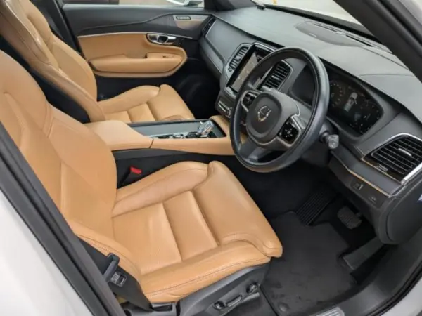 2021 Volvo Xc90 — photo 9 | Tuminion Kenya