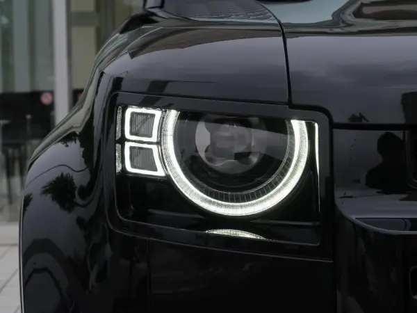 2022 Landrover Defender — photo 9 | Tuminion Kenya