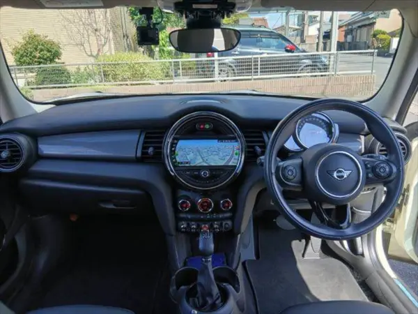2020 Mini Cooper — photo 2 | Tuminion Kenya