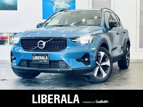 2024 Volvo Xc40 — photo 1