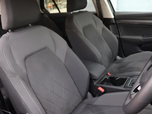 2022 Volkswagen Golf — photo 8 | Tuminion Kenya