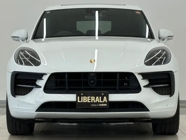 2020 Porsche Macan — photo 8 | Tuminion Kenya