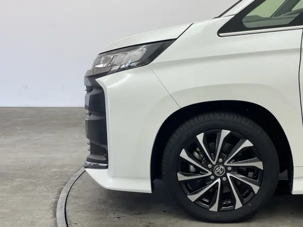 2025 Toyota Noah — photo 9 | Tuminion Kenya