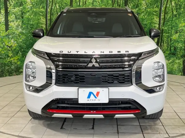 2022 Mitsubishi Outlander — photo 9 | Tuminion Kenya