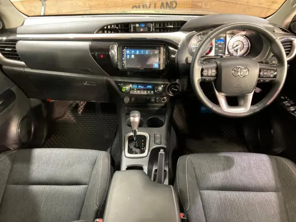 2022 Toyota Hilux — photo 2 | Tuminion Kenya