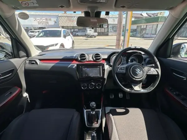 2025 Suzuki Swift — photo 9 | Tuminion Kenya
