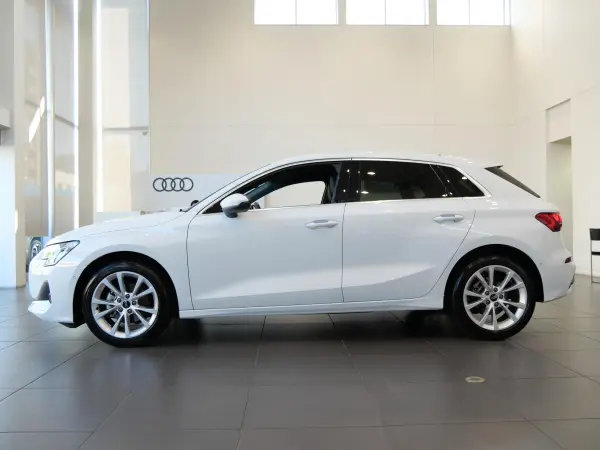 2025 Audi A3 Sportback — photo 3 | Tuminion Kenya