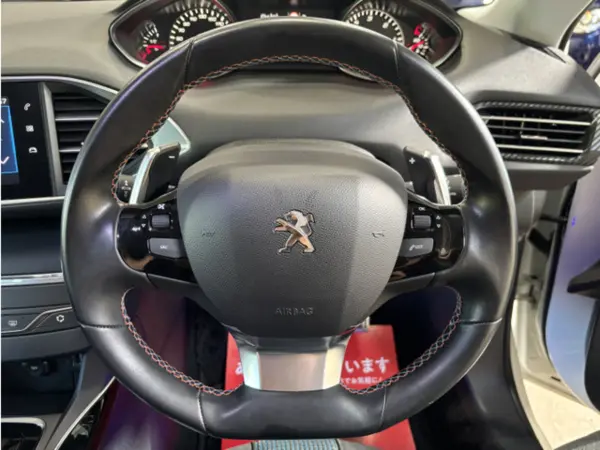 2020 Peugeot 308 — photo 8 | Tuminion Kenya