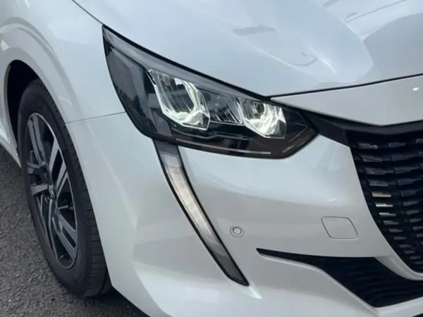 2021 Peugeot 208 — photo 9 | Tuminion Kenya