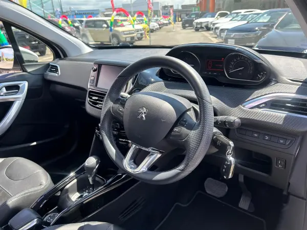 2018 Peugeot 2008 — photo 7 | Tuminion Kenya