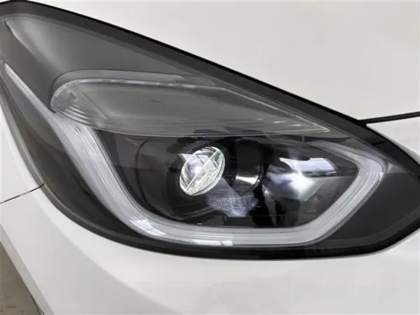 2023 Honda Fit — photo 9 | Tuminion Kenya