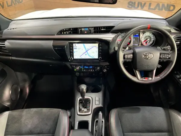 2023 Toyota Hilux — photo 2 | Tuminion Kenya