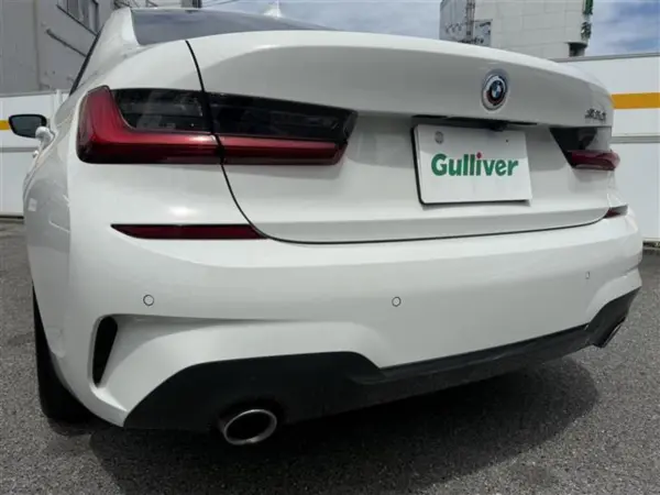 2022 Bmw 3 Series — photo 8 | Tuminion Kenya