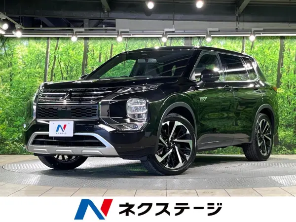 2022 Mitsubishi Outlander — photo 1