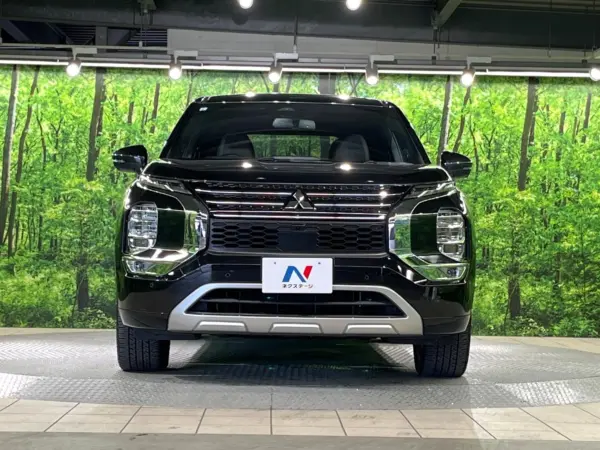 2022 Mitsubishi Outlander — photo 9 | Tuminion Kenya