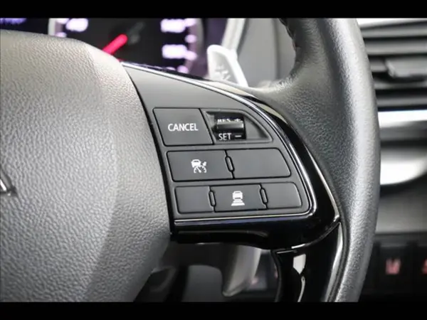 2020 Mitsubishi Eclipse Cross — photo 8 | Tuminion Kenya