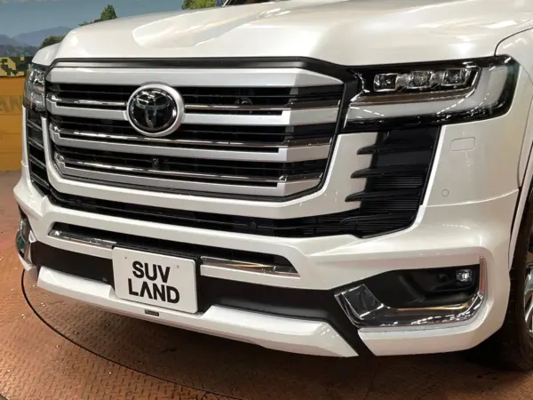 2022 Toyota Landrcuiser 300 — photo 3 | Tuminion Kenya