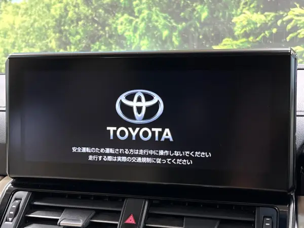 2022 Toyota Landrcuiser 300 — photo 8 | Tuminion Kenya