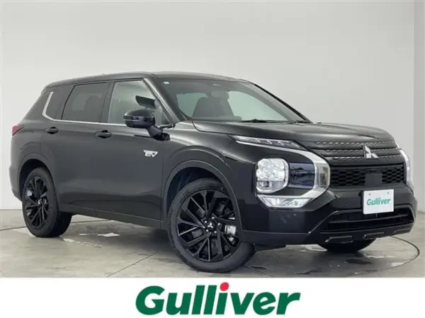 2022 Mitsubishi Outlander — photo 1