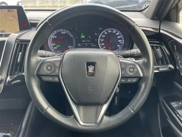 2019 Toyota Crown — photo 2 | Tuminion Kenya