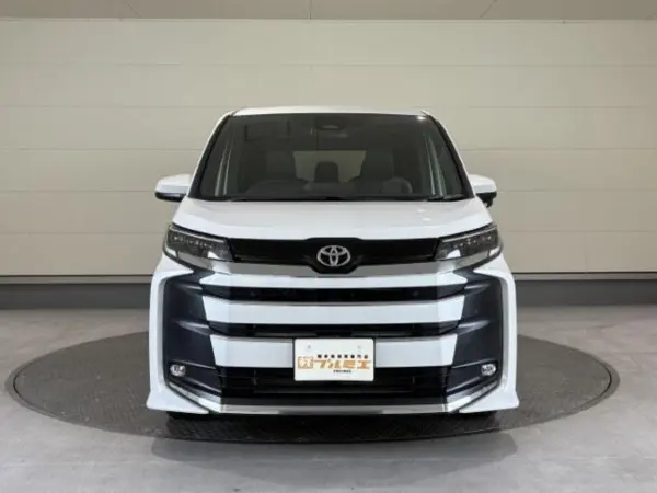 2026 Toyota Noah — photo 8 | Tuminion Kenya