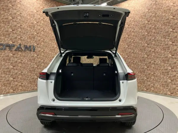 2026 Honda Vezel — photo 8 | Tuminion Kenya