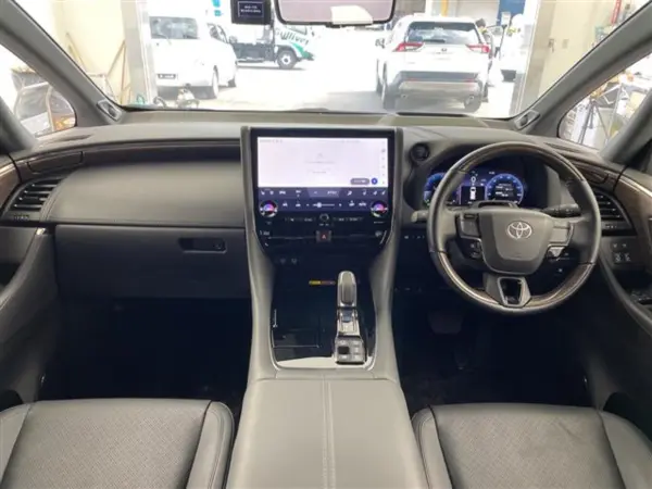 2024 Toyota Alphard — photo 2 | Tuminion Kenya