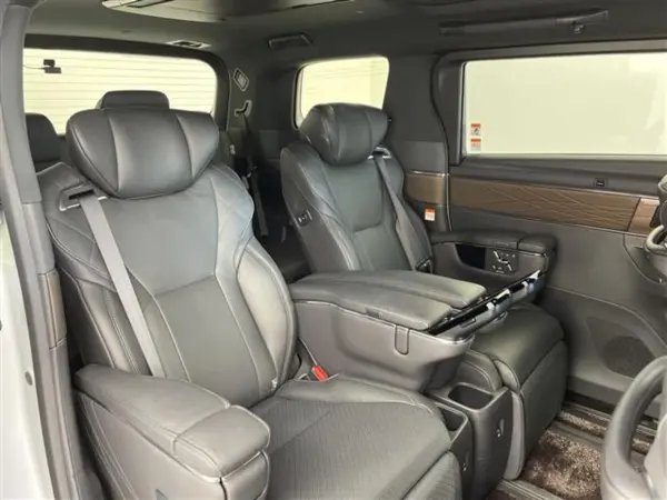2024 Toyota Alphard — photo 9 | Tuminion Kenya