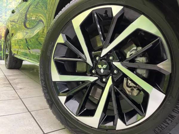 2023 Mitsubishi Outlander — photo 9 | Tuminion Kenya