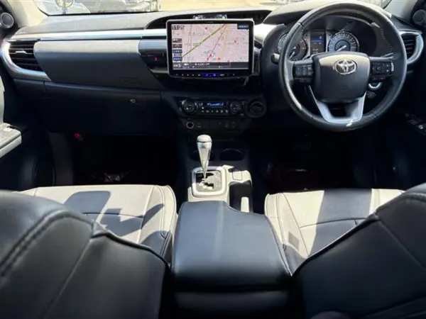 2022 Toyota Hilux — photo 2 | Tuminion Kenya