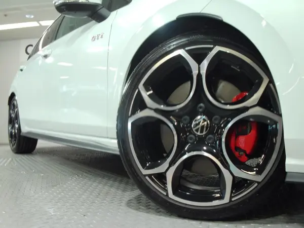2025 Volkswagen Golf — photo 8 | Tuminion Kenya