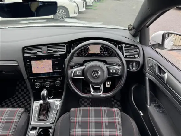 2019 Volkswagen Golf — photo 7 | Tuminion Kenya