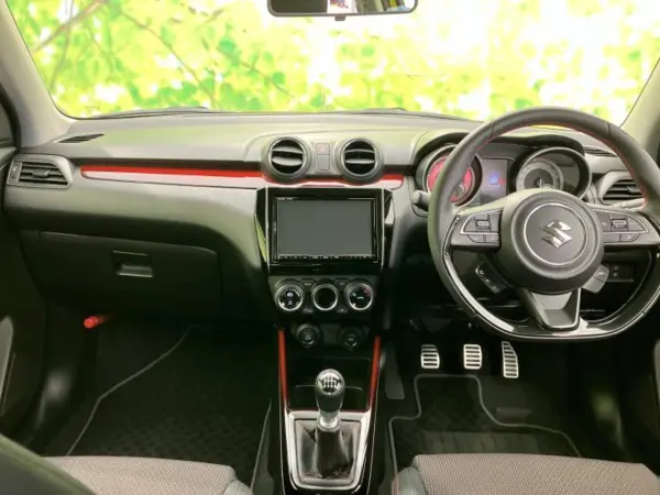 2022 Suzuki Swift — photo 2 | Tuminion Kenya