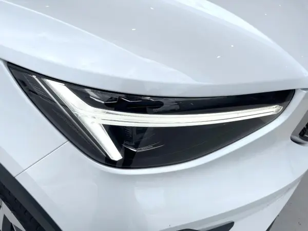 2024 Volvo Xc40 — photo 9 | Tuminion Kenya