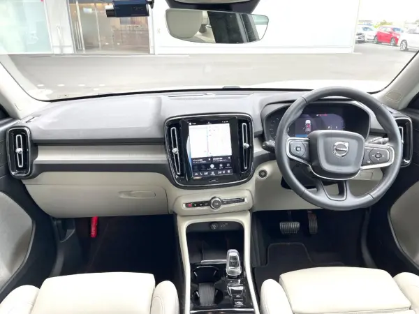 2024 Volvo Xc40 — photo 2 | Tuminion Kenya