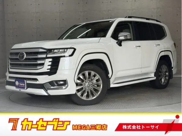 2025 Toyota Landrcuiser 300 — photo 1