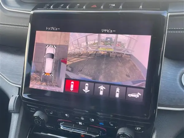 2023 Jeep Grand Cherokee — photo 9 | Tuminion Kenya