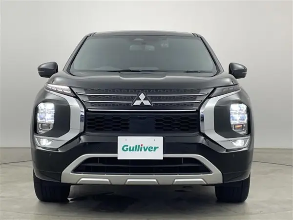 2023 Mitsubishi Outlander — photo 8 | Tuminion Kenya