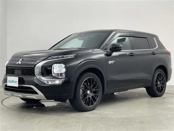 2023 Mitsubishi Outlander — photo 9 | Tuminion Kenya