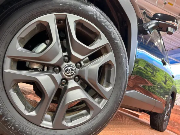 2025 Toyota  Rav4 — photo 9 | Tuminion Kenya
