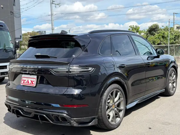 2018 Porsche Cayenne — photo 2 | Tuminion Kenya