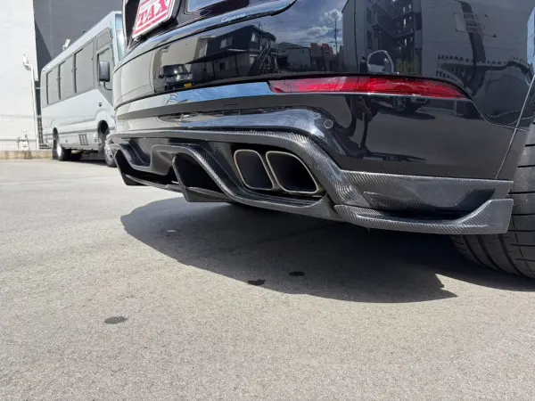 2018 Porsche Cayenne — photo 9 | Tuminion Kenya