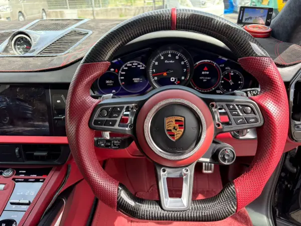 2018 Porsche Cayenne — photo 7 | Tuminion Kenya