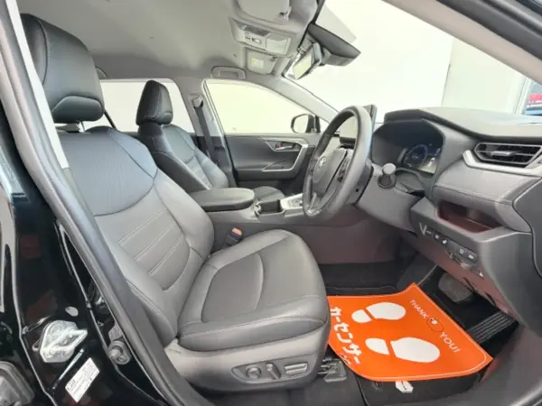 2025 Toyota  Rav4 — photo 8 | Tuminion Kenya