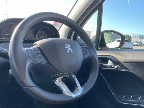2018 Peugeot 208 — photo 8 | Tuminion Kenya