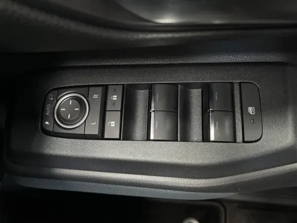 2025 Land Cruiser 250 — photo 9 | Tuminion Kenya