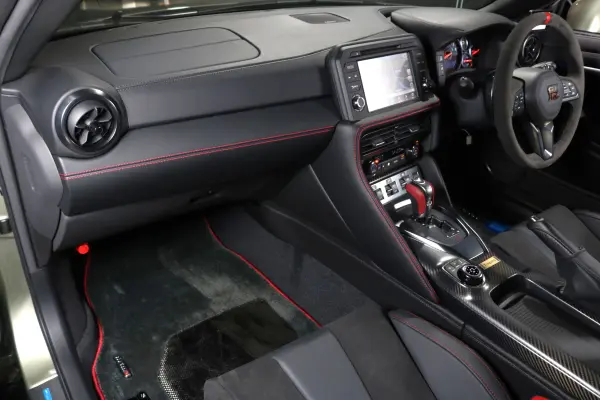 2025 Nissan Gt-r — photo 9 | Tuminion Kenya